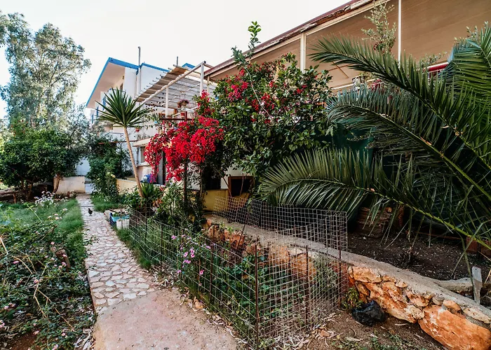فندق مبيت وإفطار Eucalyptus باتارا